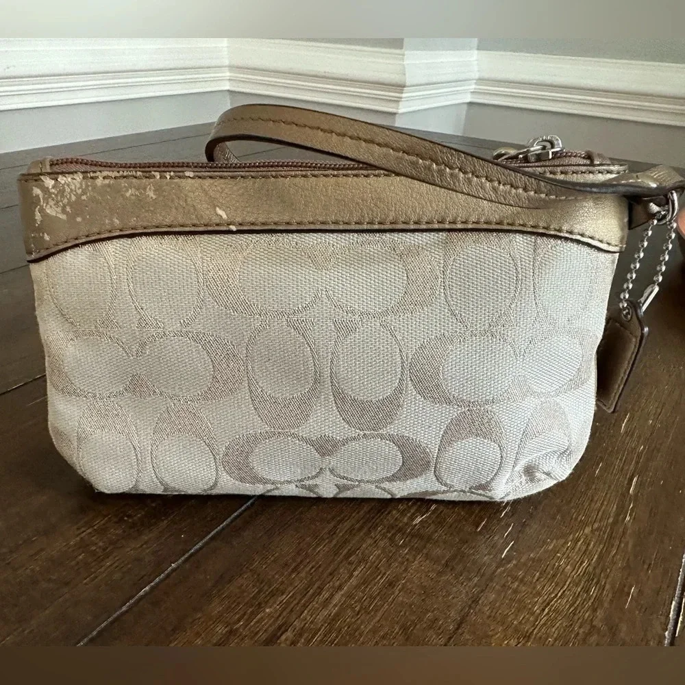 Coach signature logo wrislet